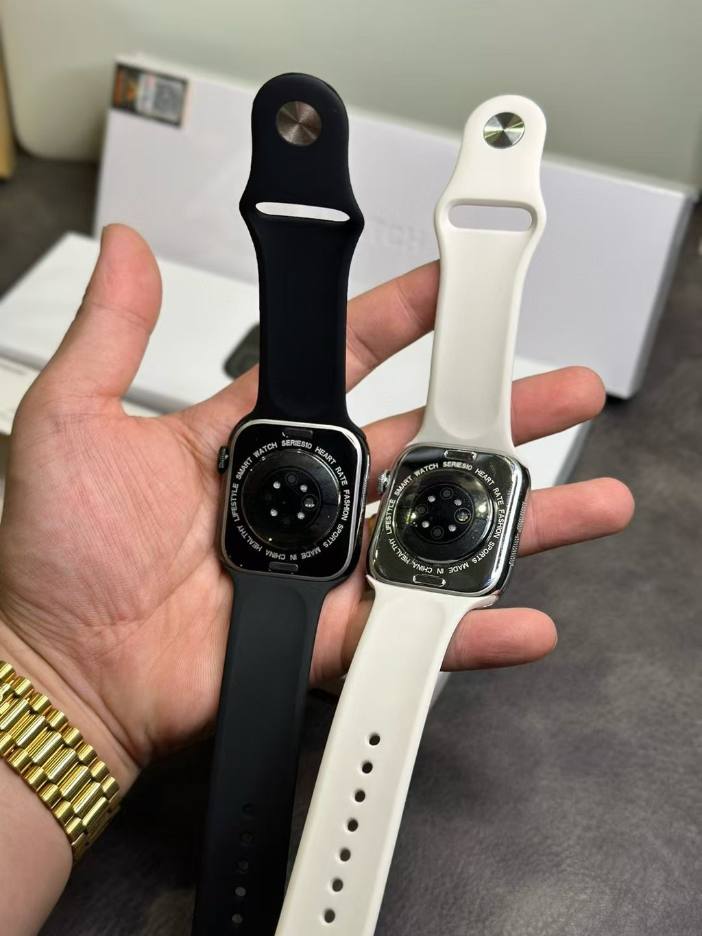 Apple Watch Series 10 - GPS + Cellular