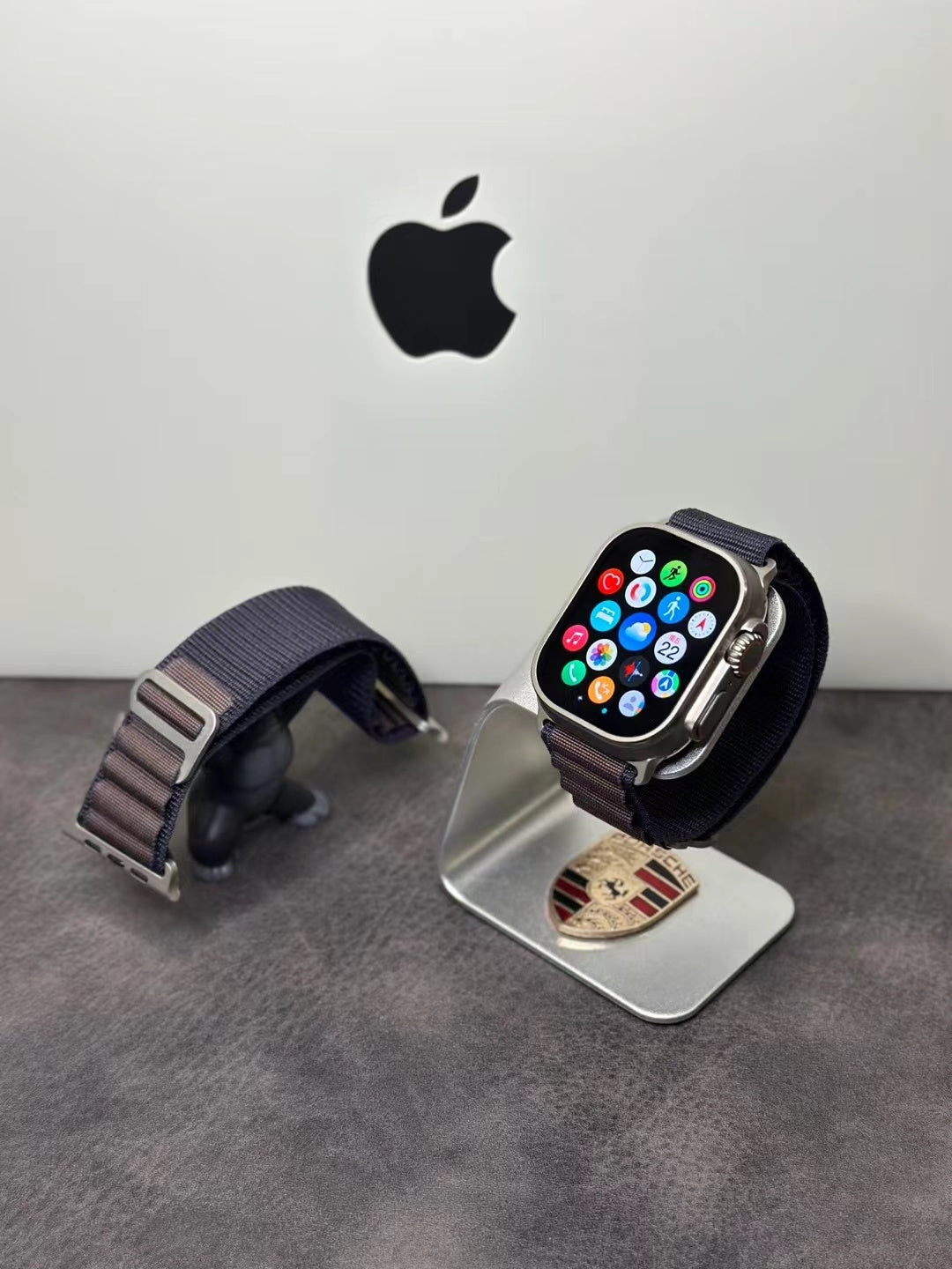 Apple Watch Ultra 2 - GPS + Cellular