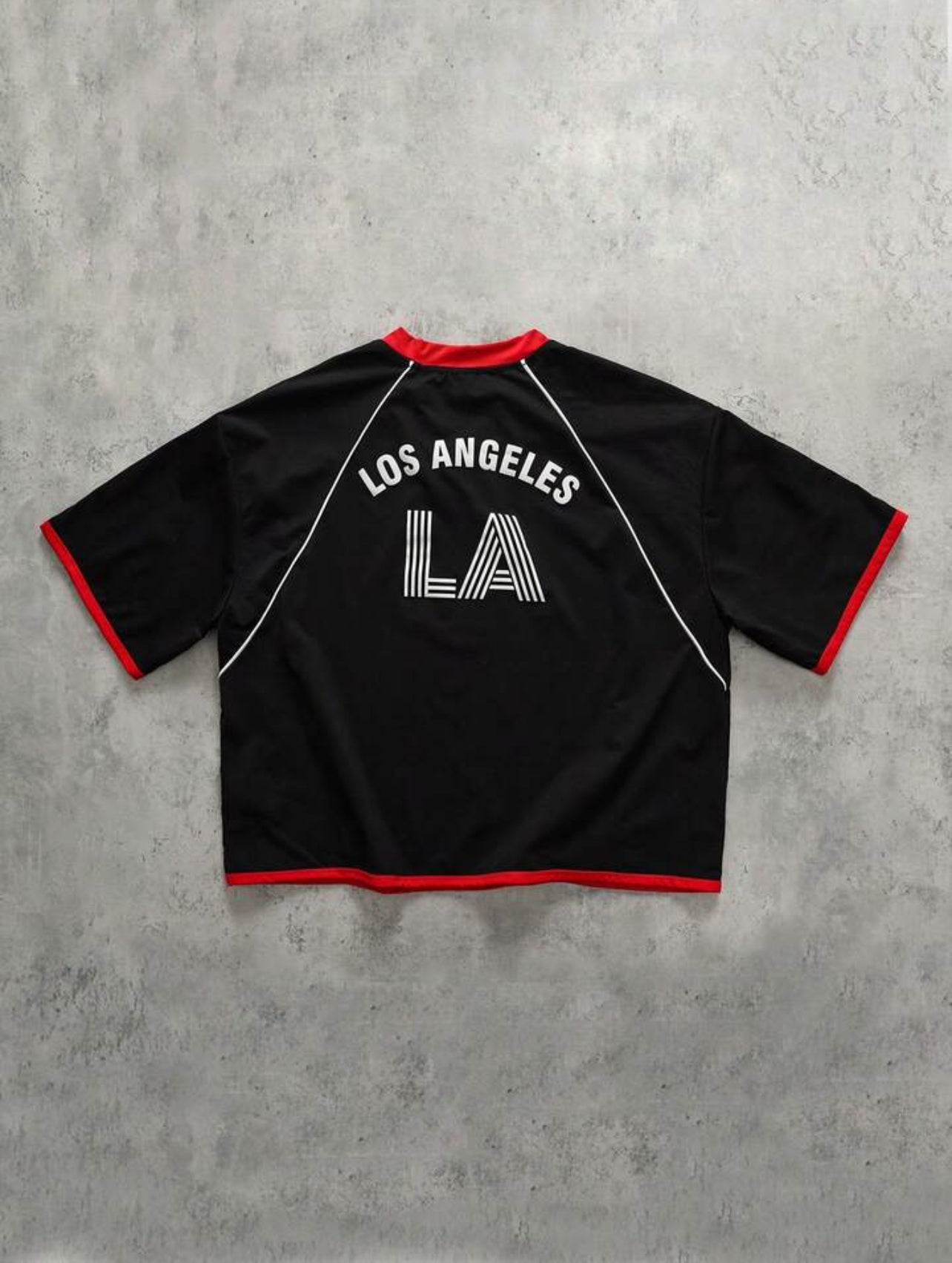 V-neck Red Highlight Black LA T-shirt