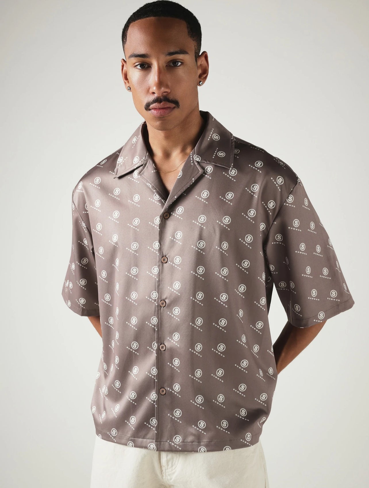 Casual Gold Logo Spotted Short Sleeve Shirt