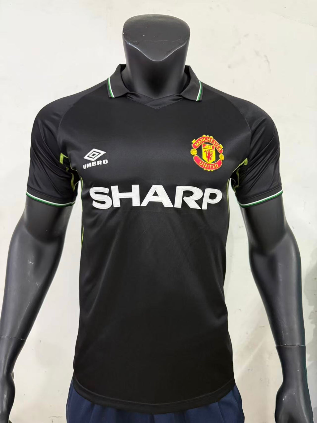 Manchester United Sharp Player Retro Jersey