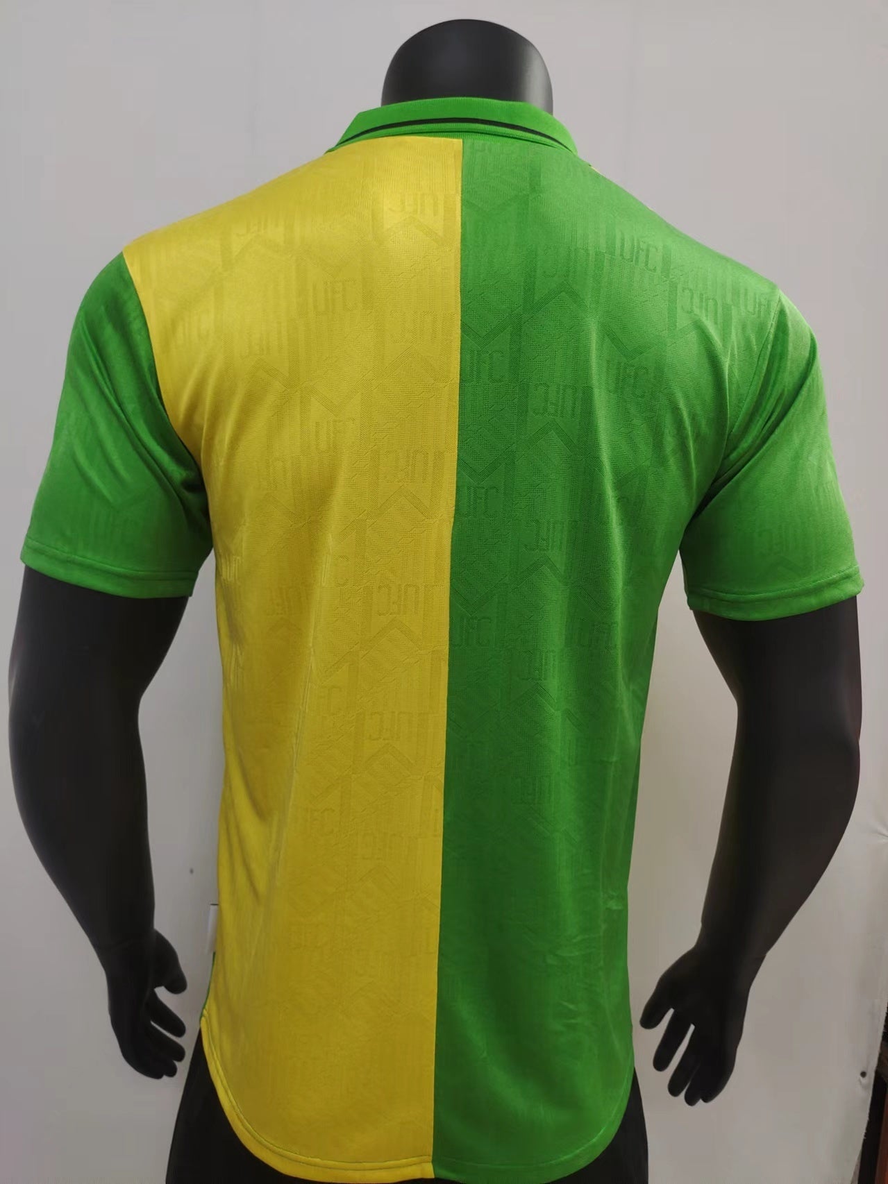 Manchester United Two Tone Sharp Vintage Jersey